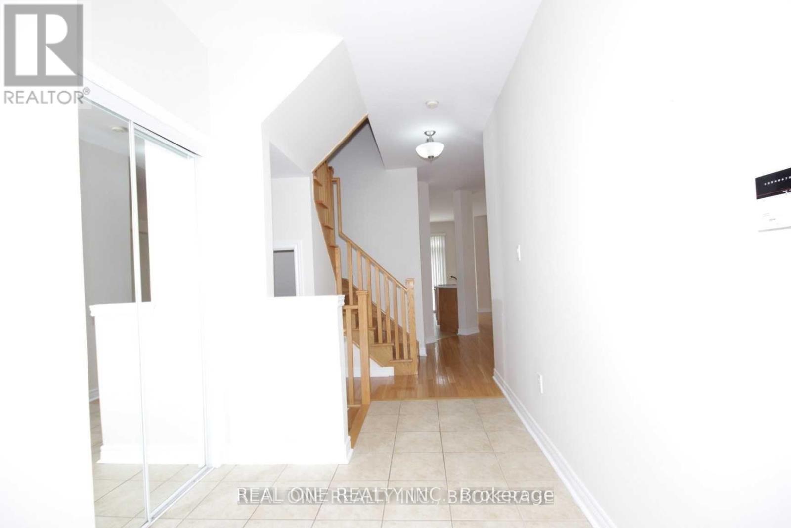 116 Mistywood Crescent, Vaughan, ON - Indoor Photo Showing Other Room