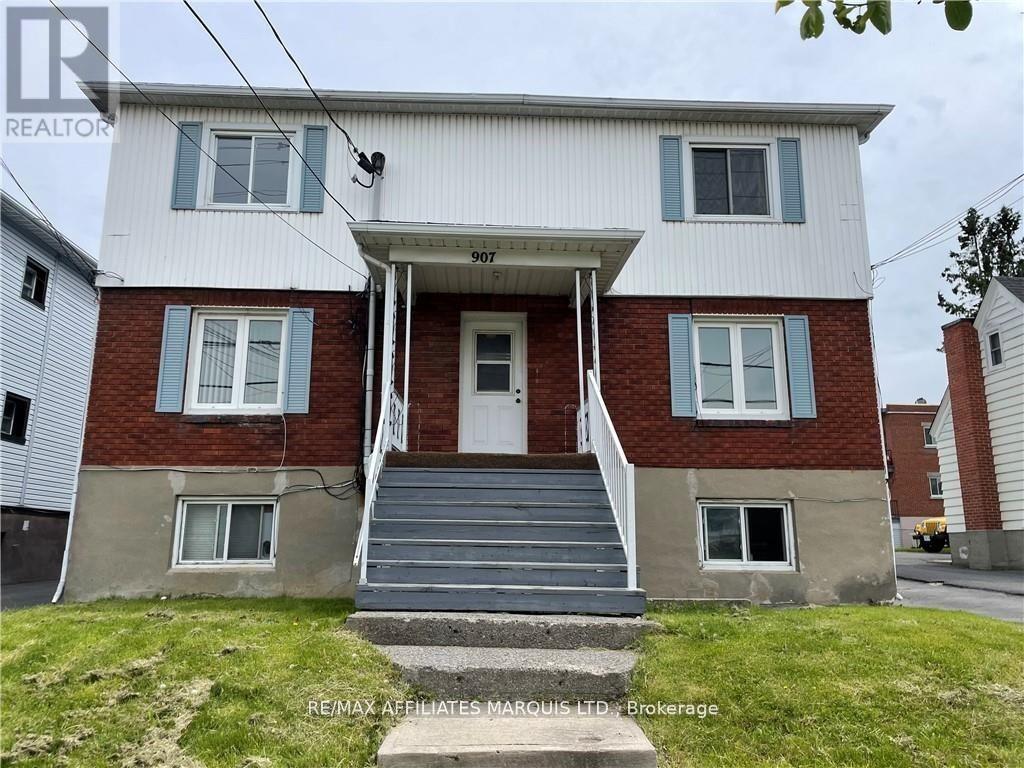 907 Second Street E, Cornwall, ON - Outdoor