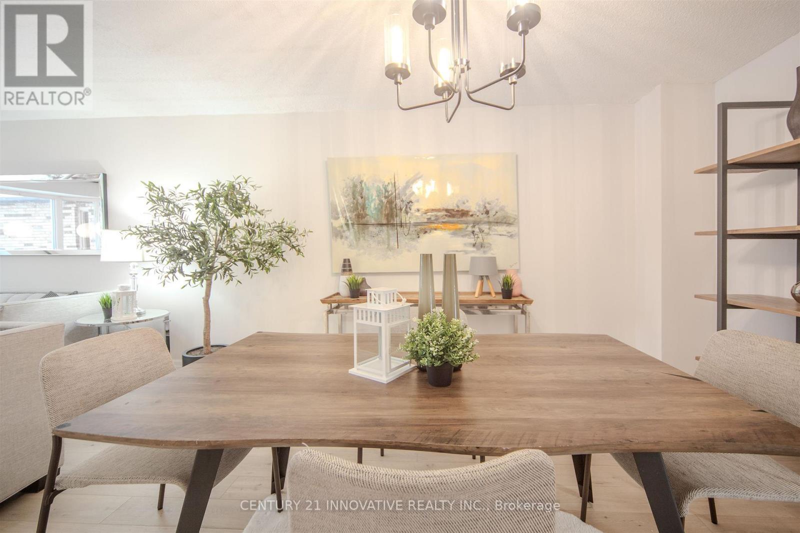20 Muirbank Boulevard, Toronto, ON - Indoor Photo Showing Dining Room