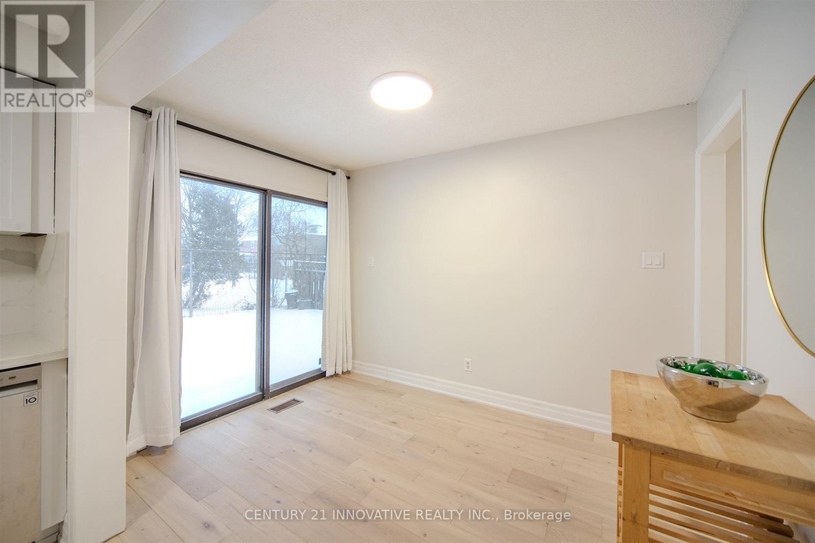 20 Muirbank Boulevard, Toronto, ON - Indoor Photo Showing Other Room