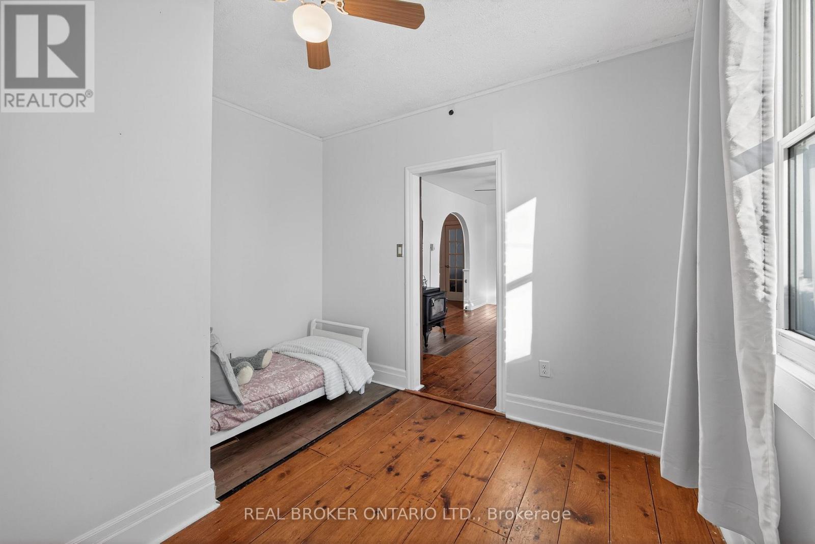 5520 County Road 90 Road, Springwater, ON - Indoor