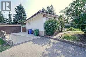 10212 8 Street Sw, Calgary, AB - Outdoor