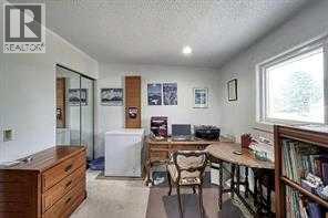 10212 8 Street Sw, Calgary, AB - Indoor