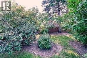 10212 8 Street Sw, Calgary, AB - Outdoor