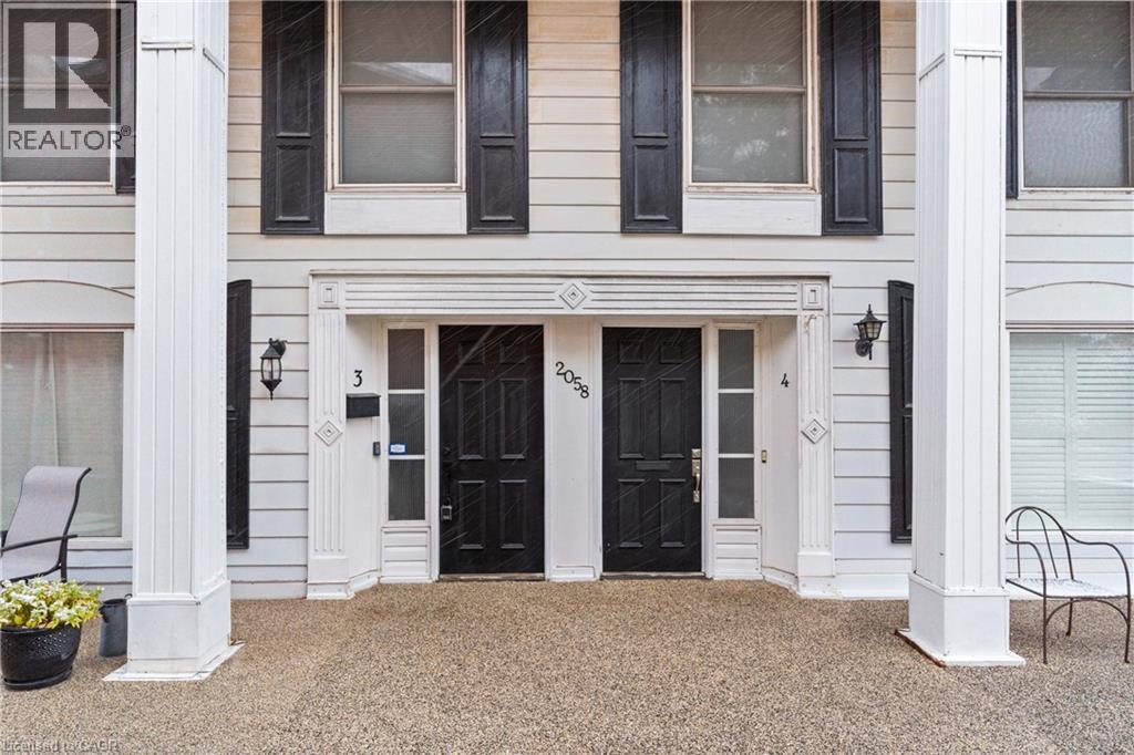 2058 Brant Street Unit# 3, Burlington, ON - Outdoor With Exterior