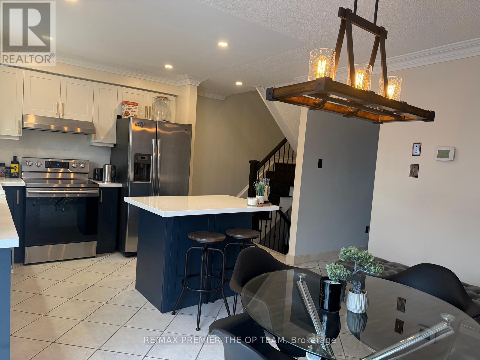 28 Kelso Crescent, Vaughan, ON - Indoor Photo Showing Other Room