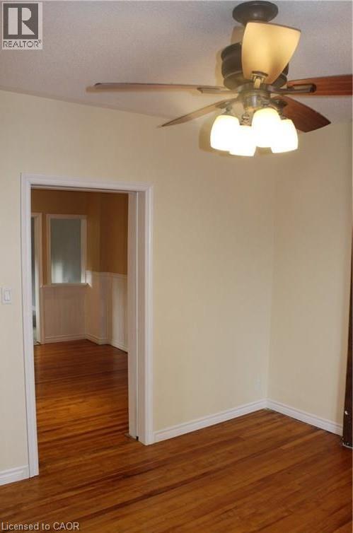 29 Oxford Street, Hamilton, ON - Indoor Photo Showing Other Room