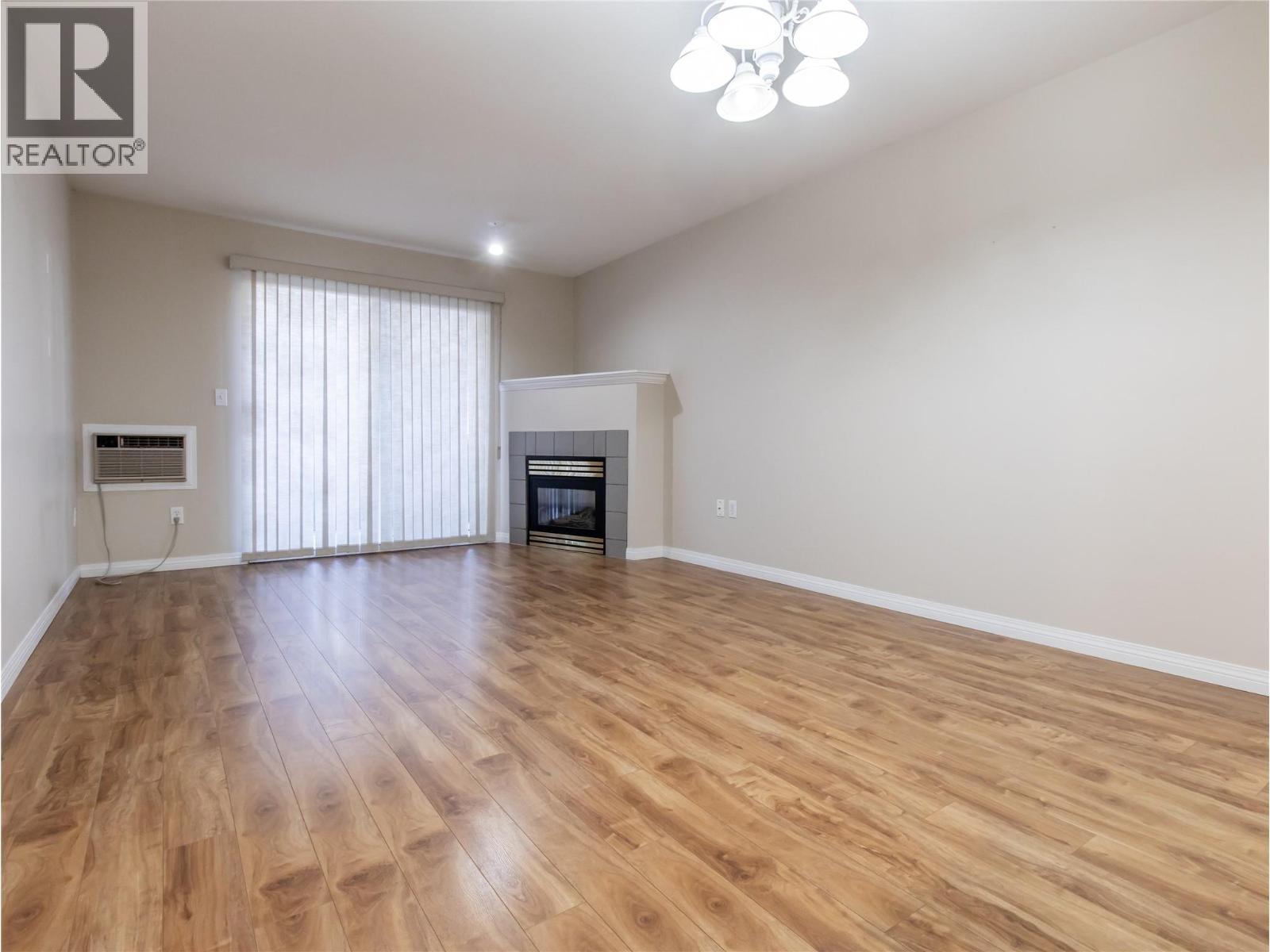 640 3 Street Sw Unit# 107, Salmon Arm, BC - Indoor With Fireplace