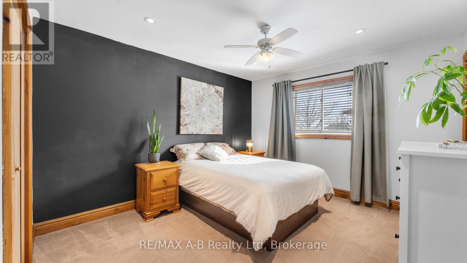 184 Henry Street, West Perth (Mitchell), ON - Indoor Photo Showing Bedroom