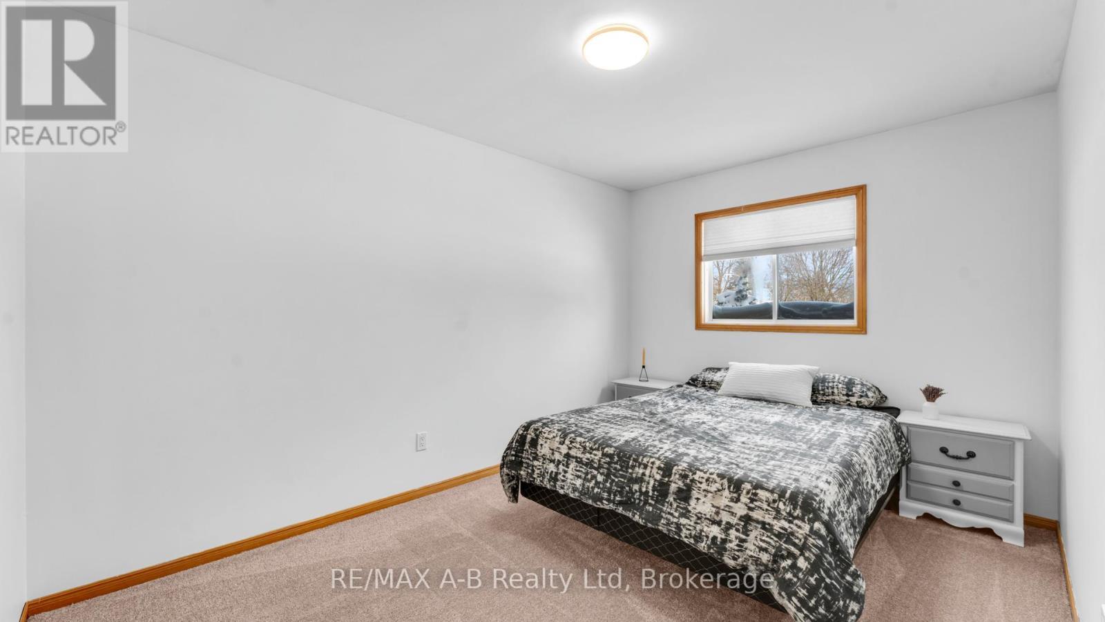 184 Henry Street, West Perth (Mitchell), ON - Indoor Photo Showing Bedroom