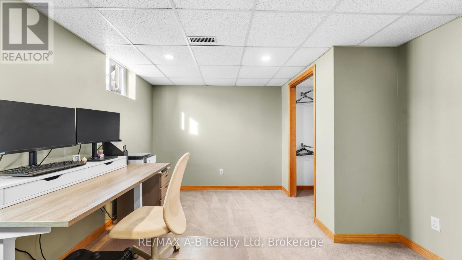 184 Henry Street, West Perth (Mitchell), ON - Indoor