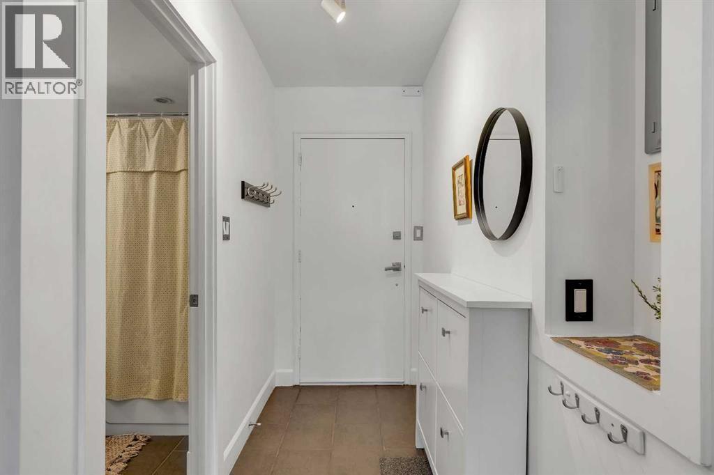 302, 3316 Rideau Place Sw, Calgary, AB - Indoor Photo Showing Other Room