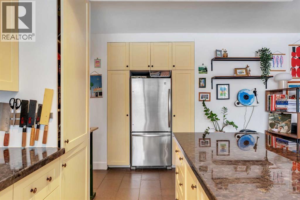 302, 3316 Rideau Place Sw, Calgary, AB - Indoor