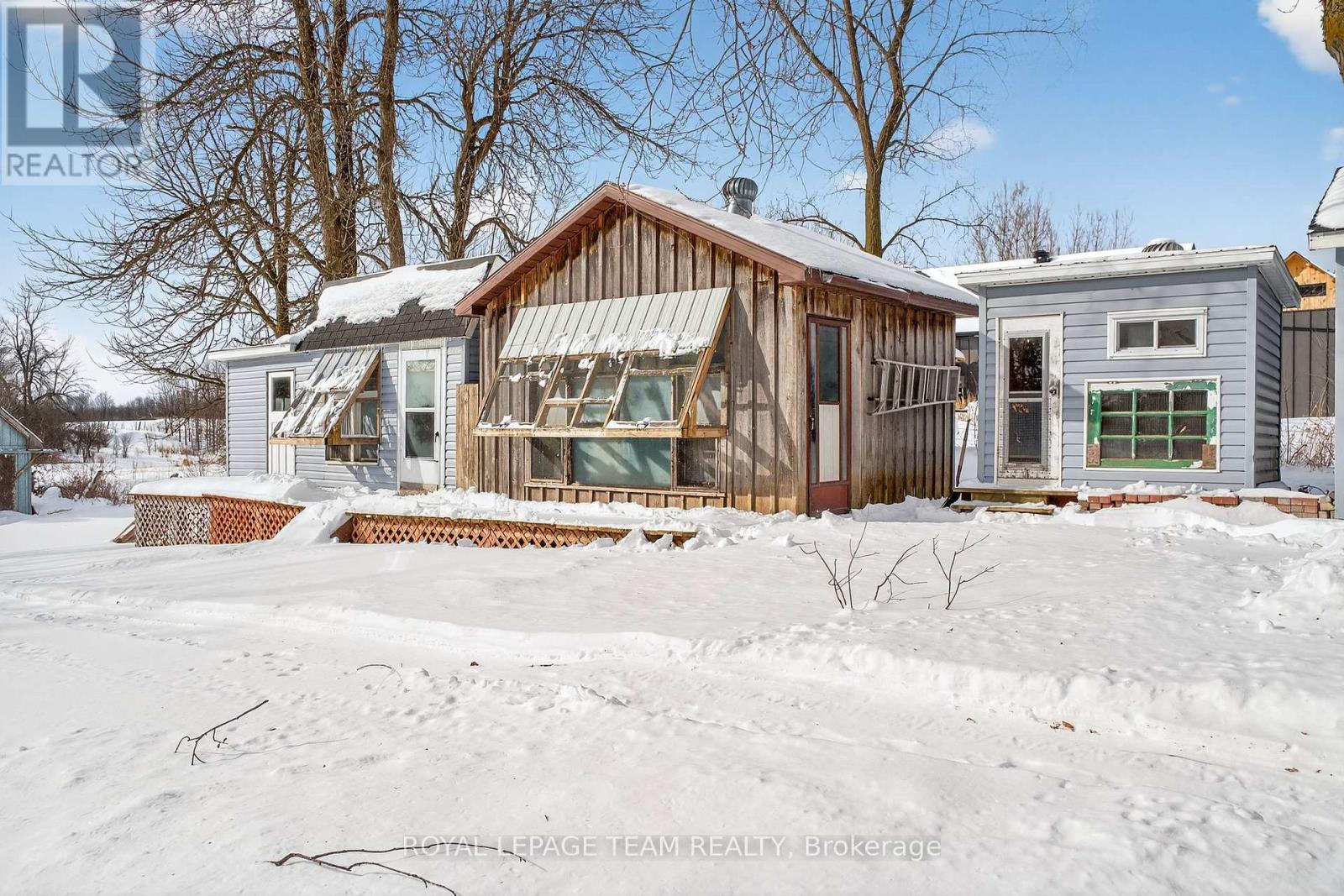 2377 Ramsay Con 7B Avenue S, Mississippi Mills, ON - Outdoor