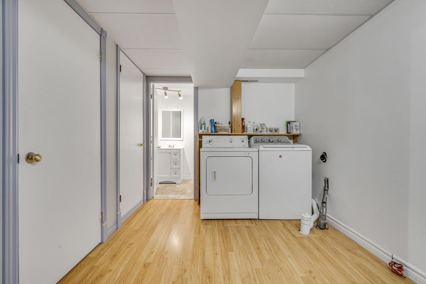 Laundry room - 1328 Rue Blanchette, Québec (Sainte-Foy/Sillery/Cap-Rouge), QC - Indoor Photo Showing Laundry Room