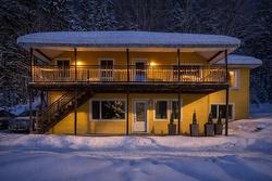 2331 Ch. du Bord-du-Lac Sainte-Adèle, QC J8B 2W9