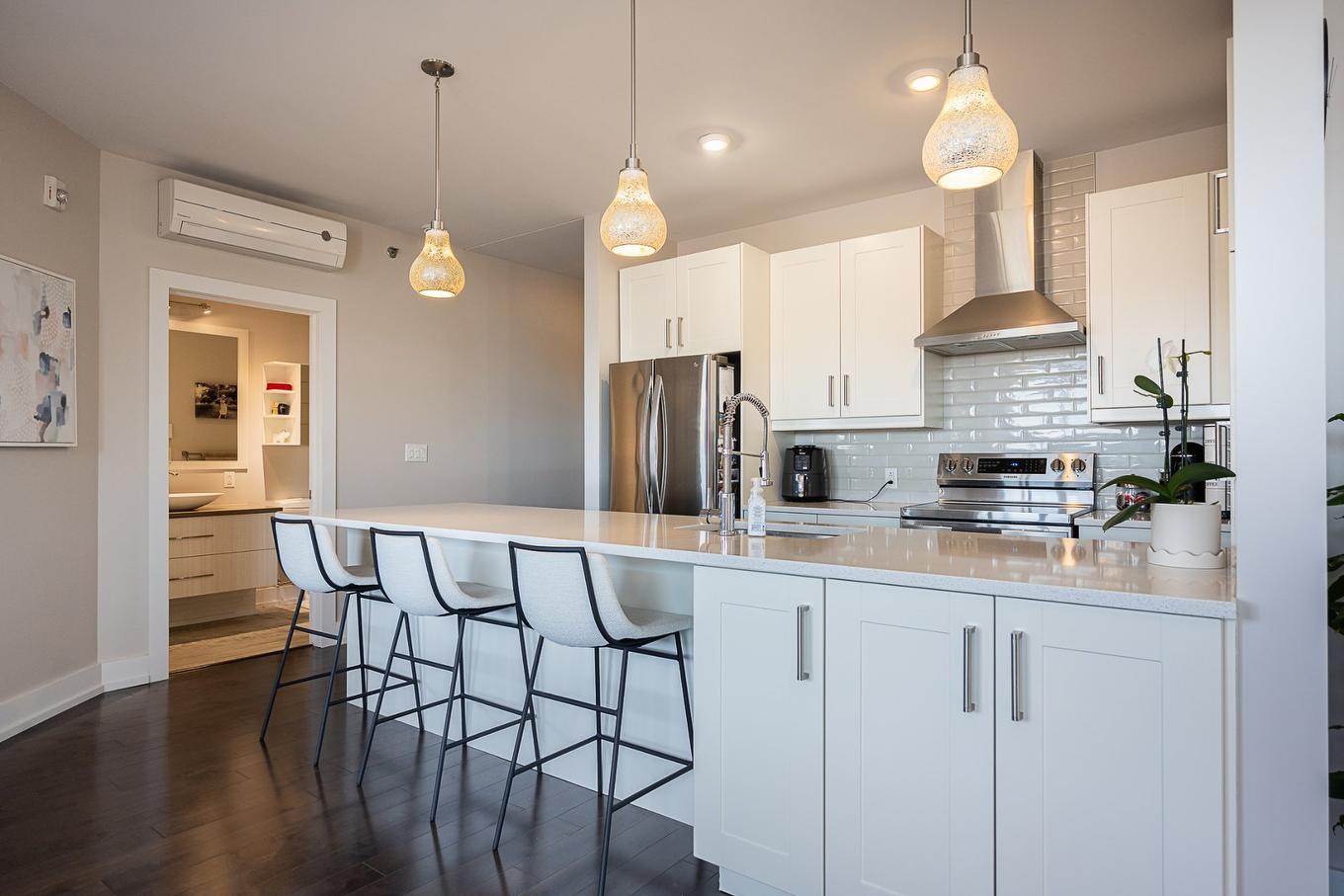 Kitchen - 408-440 19E Avenue, Montréal (Lachine), QC - Indoor Photo Showing Kitchen With Upgraded Kitchen