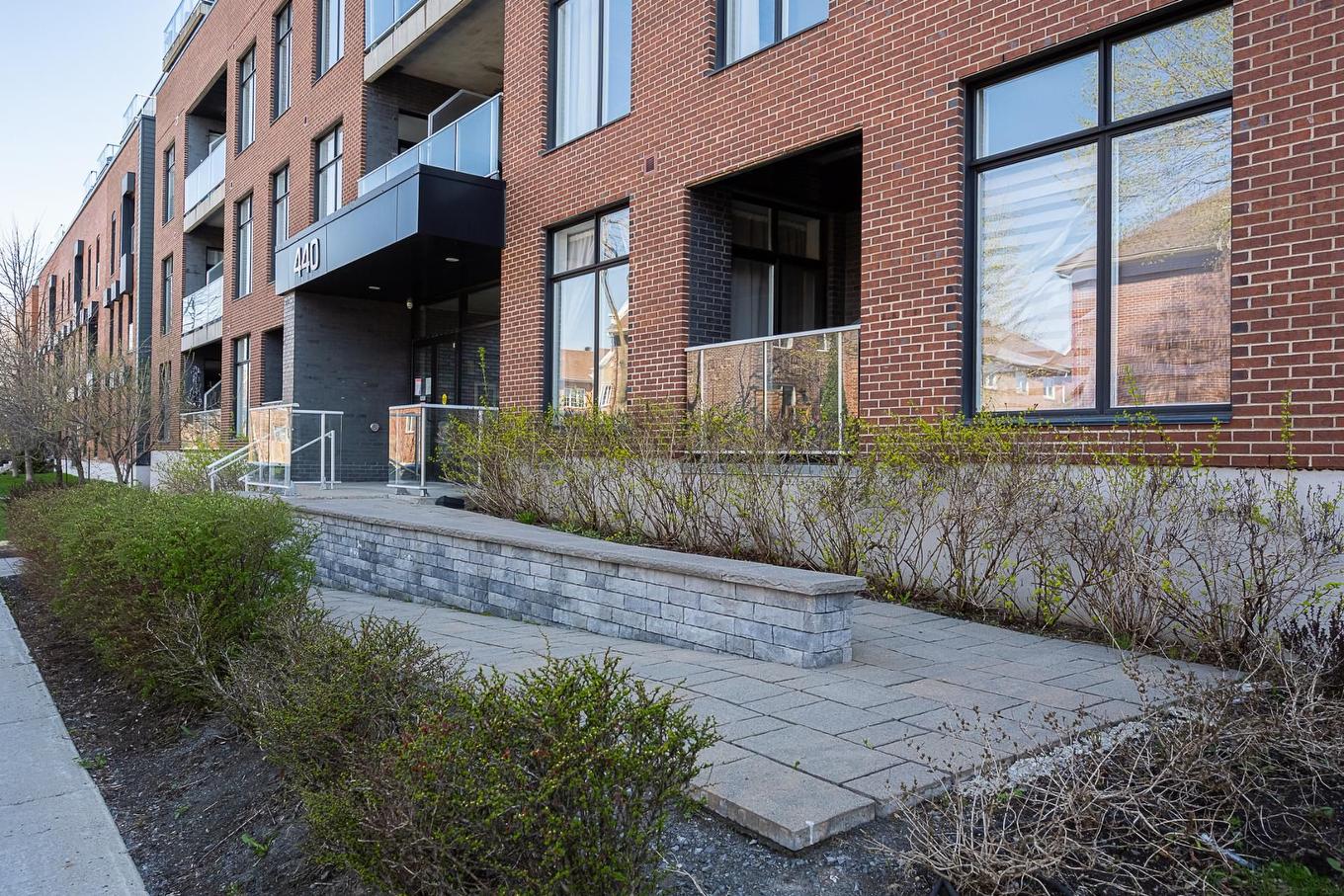 Exterior entrance - 408-440 19E Avenue, Montréal (Lachine), QC - Outdoor