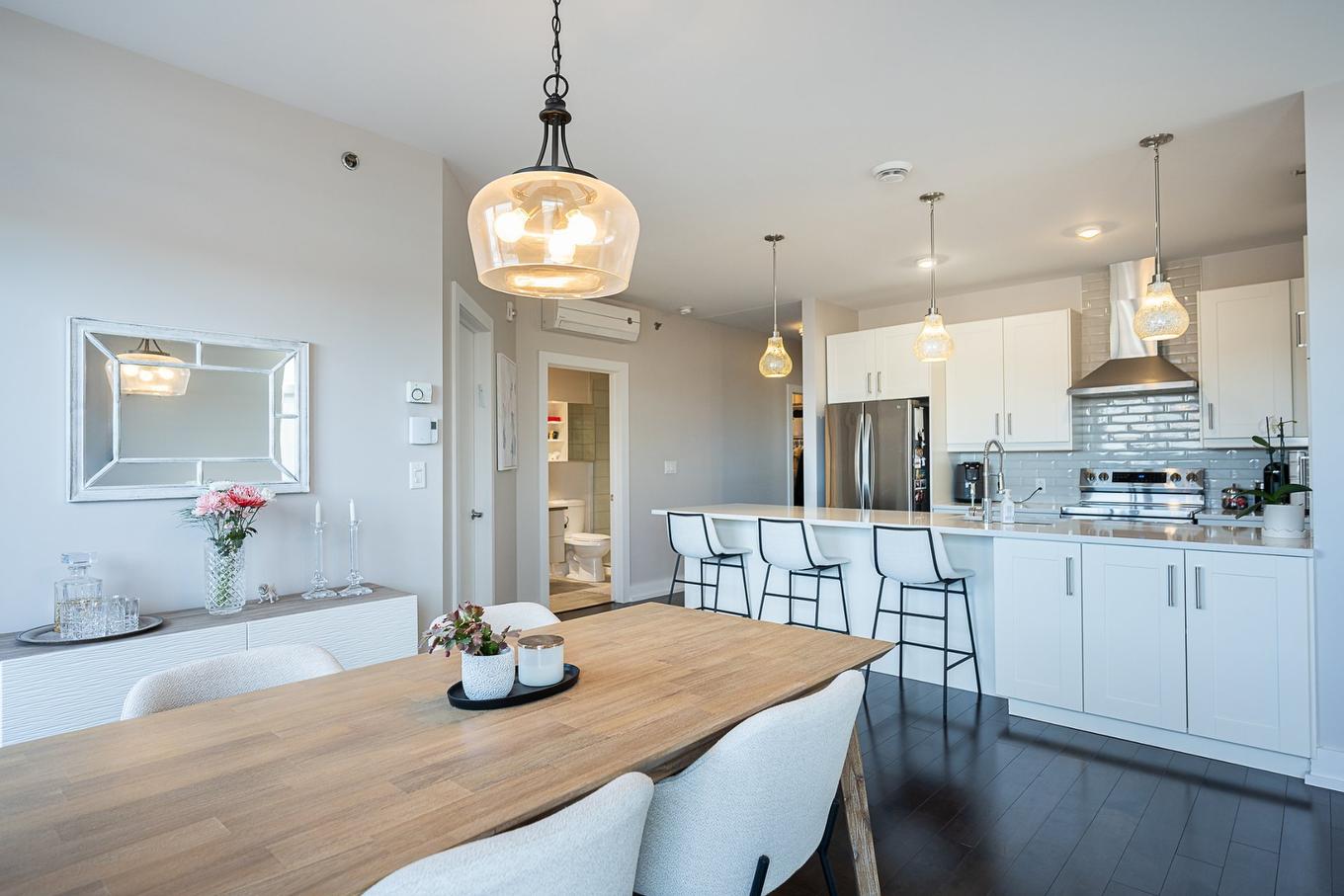 Dining room - 408-440 19E Avenue, Montréal (Lachine), QC - Indoor Photo Showing Kitchen With Upgraded Kitchen
