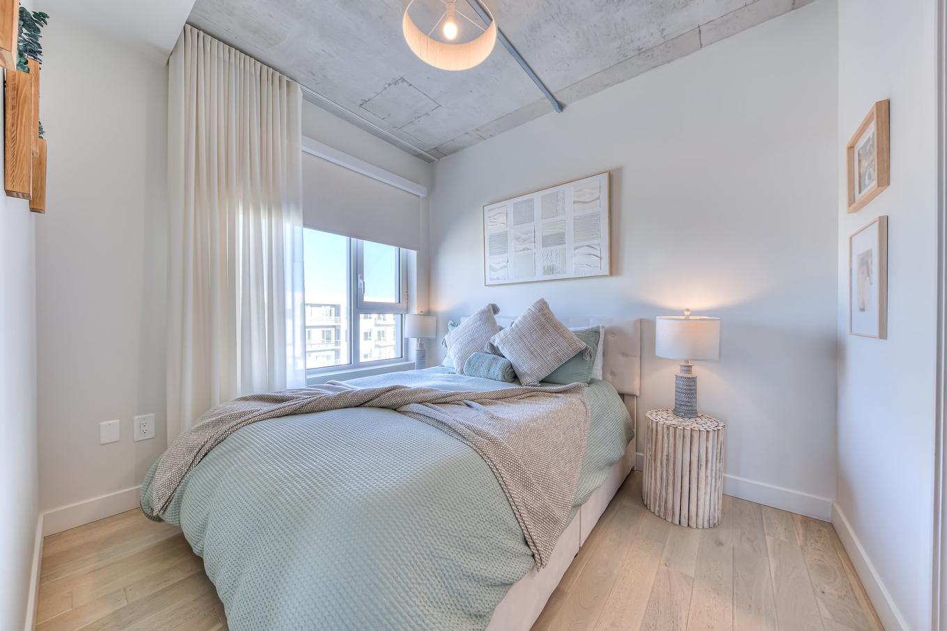 Primary bedroom - 1019-3000 Boul. Thimens, Montréal (Saint-Laurent), QC - Indoor Photo Showing Bedroom