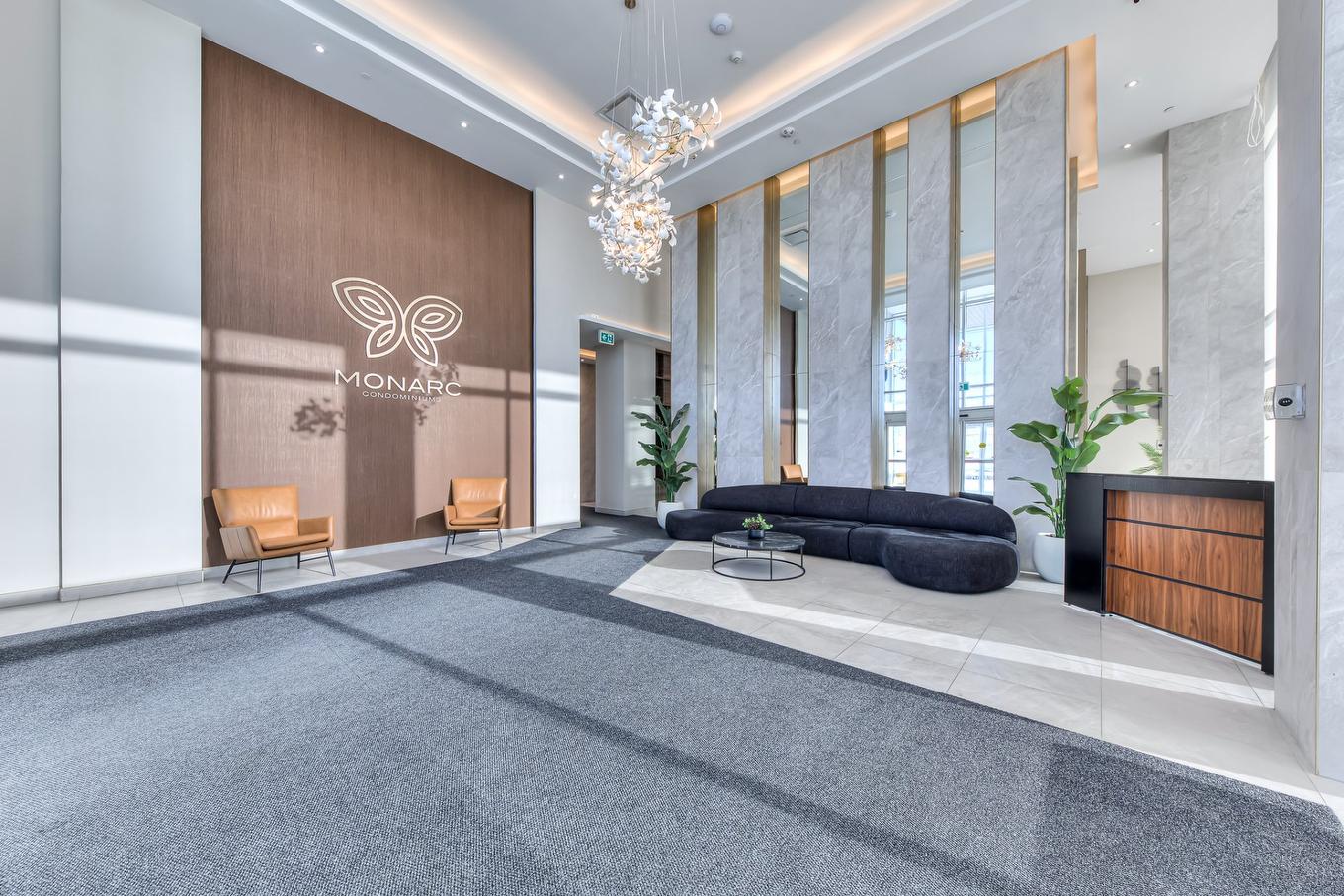 Hall - 1019-3000 Boul. Thimens, Montréal (Saint-Laurent), QC - Indoor Photo Showing Other Room