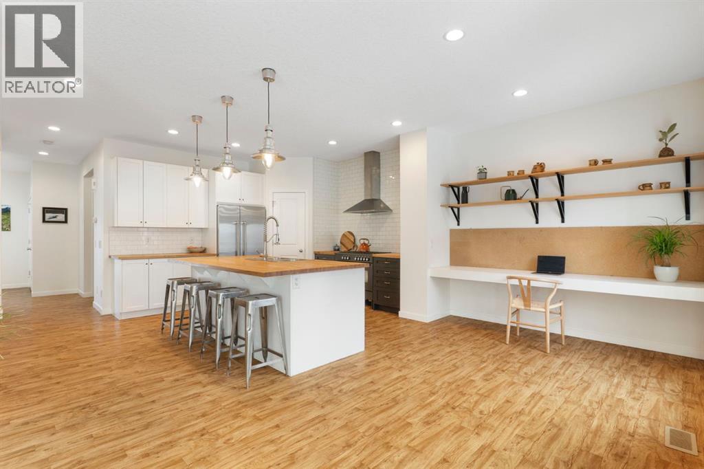 196 Jumping Pound Terrace, Cochrane, AB - Indoor Photo Showing Kitchen