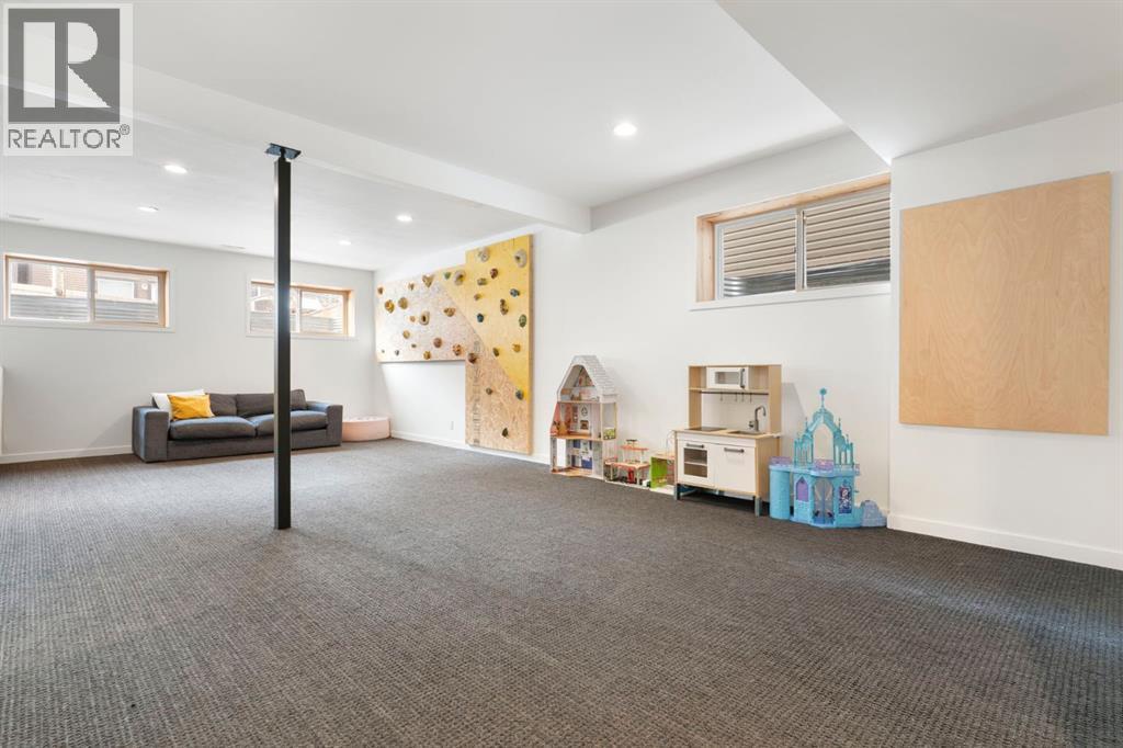 196 Jumping Pound Terrace, Cochrane, AB - Indoor