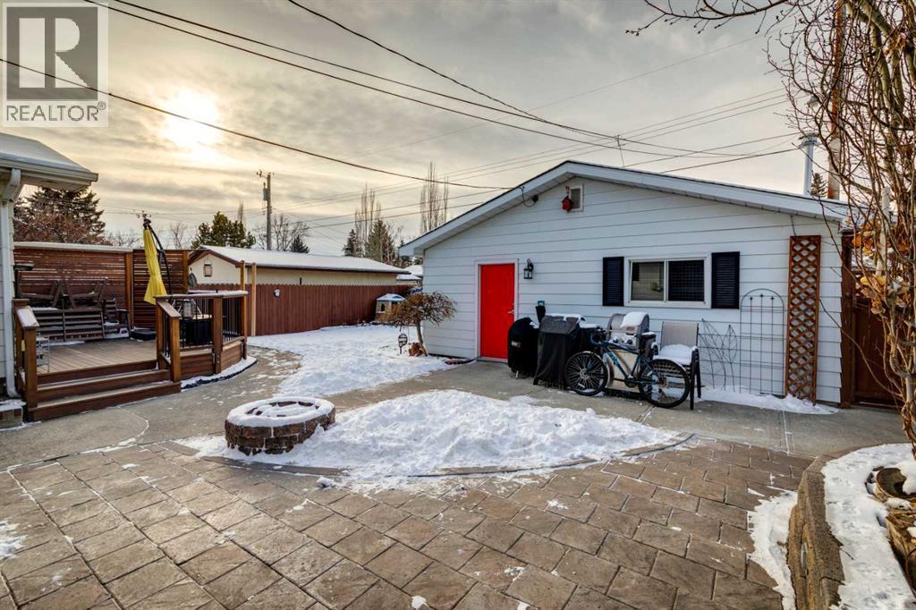 8603 Ashworth Road Se, Calgary, AB - Outdoor With Deck Patio Veranda