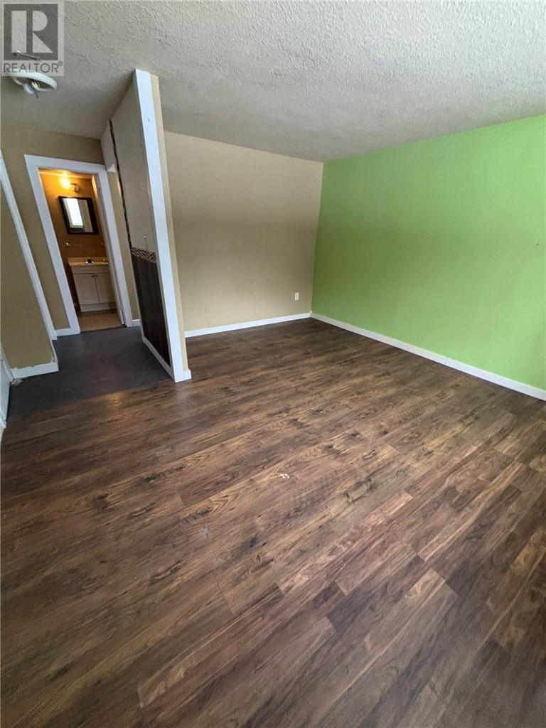 3443-3447 Errington Avenue, Chelmsford, ON - Indoor Photo Showing Other Room