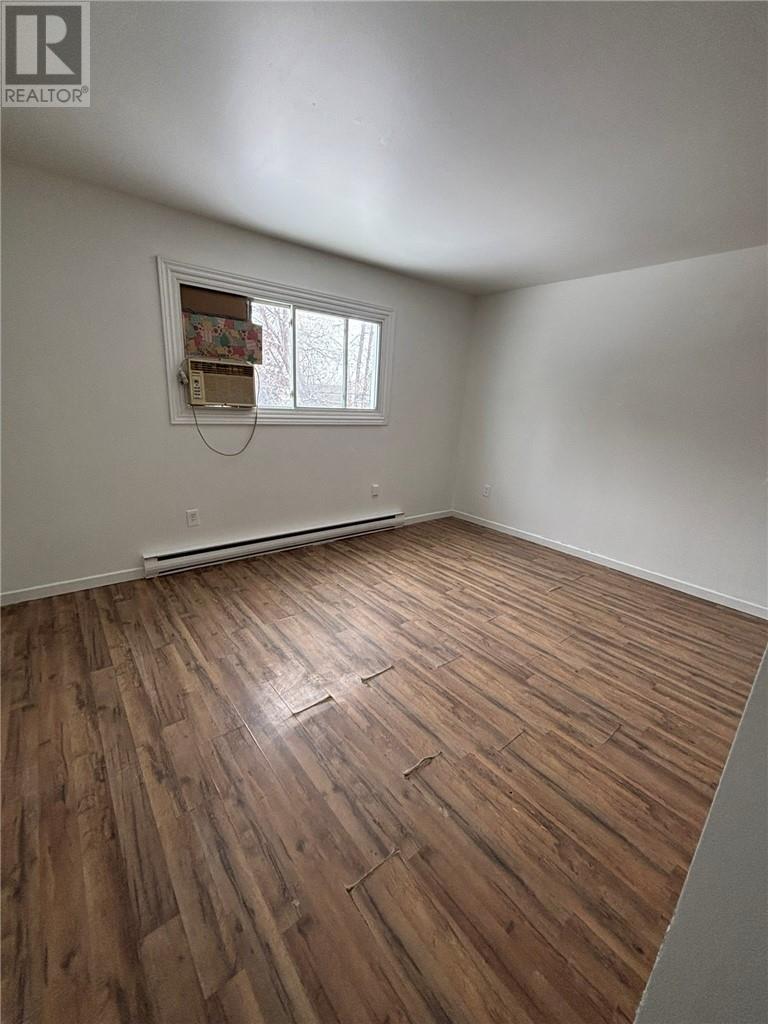 3443-3447 Errington Avenue, Chelmsford, ON - Indoor Photo Showing Other Room