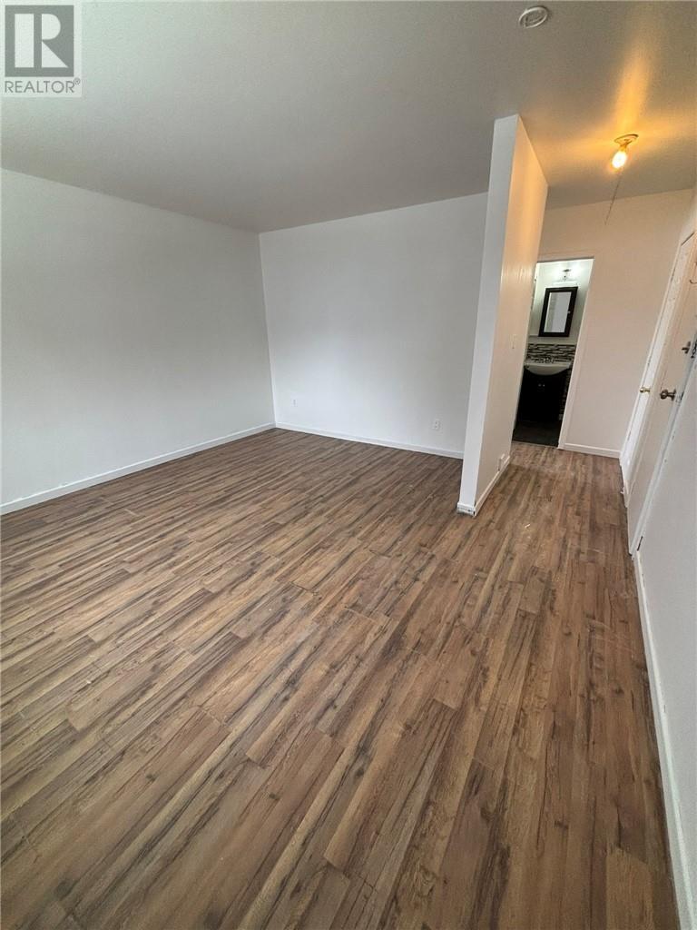 3443-3447 Errington Avenue, Chelmsford, ON - Indoor Photo Showing Other Room