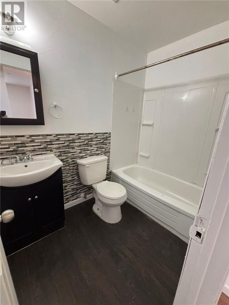 3443-3447 Errington Avenue, Chelmsford, ON - Indoor Photo Showing Bathroom
