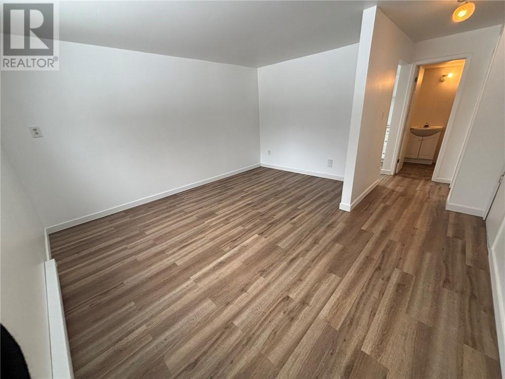 3443-3447 Errington Avenue, Chelmsford, ON - Indoor Photo Showing Other Room