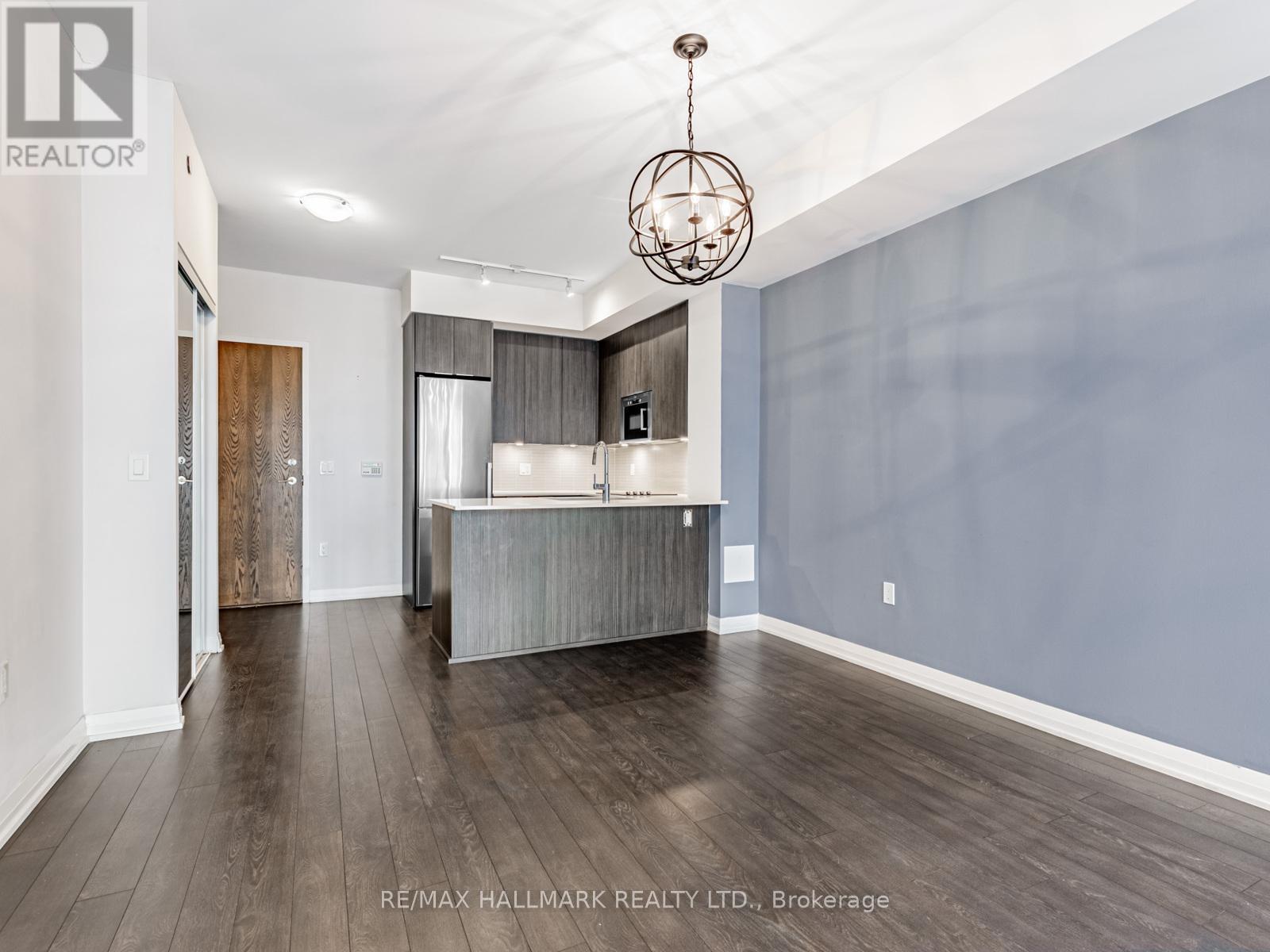 322 - 99 Eagle Rock Way, Vaughan, ON - Indoor Photo Showing Kitchen