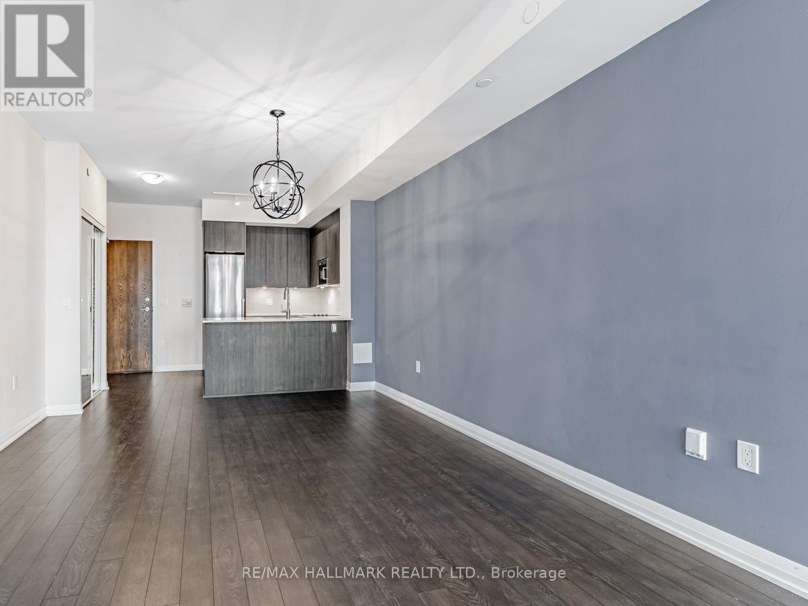 322 - 99 Eagle Rock Way, Vaughan, ON - Indoor Photo Showing Kitchen