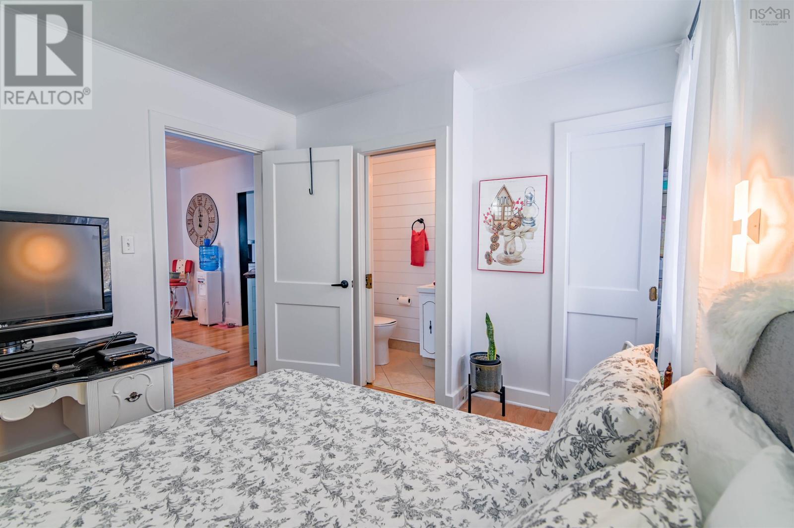 201 Main Street, Kentville, NS - Indoor Photo Showing Other Room