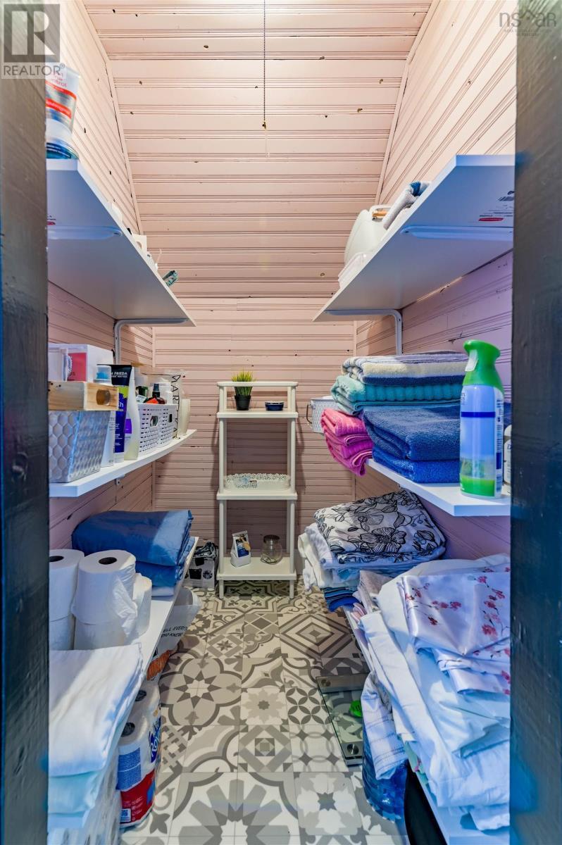 201 Main Street, Kentville, NS - Indoor