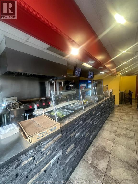 2212 Huron Church Road, Windsor, ON