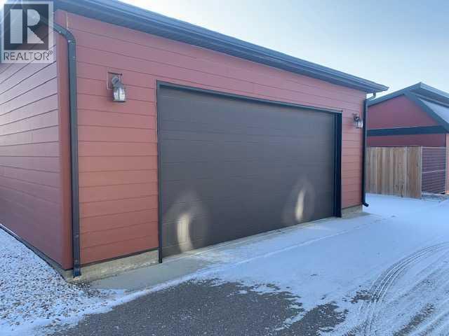 359 Caledonia Boulevard W, Lethbridge, AB