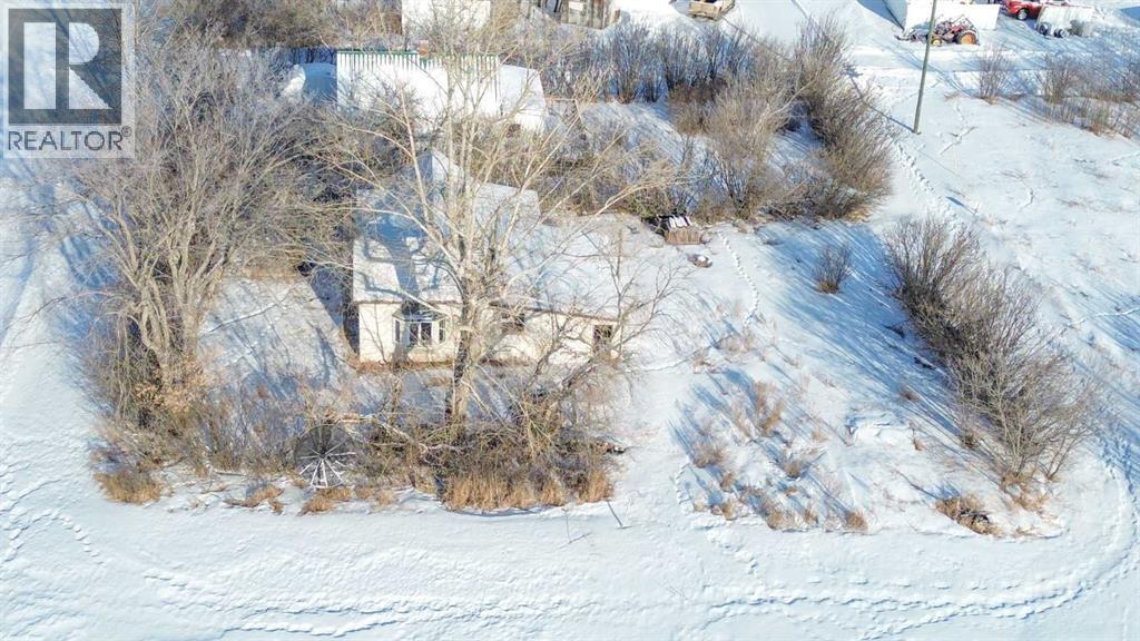 3 3Rd Street, Gadsby, AB