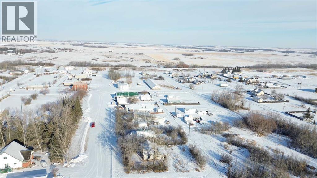 3 3Rd Street, Gadsby, AB