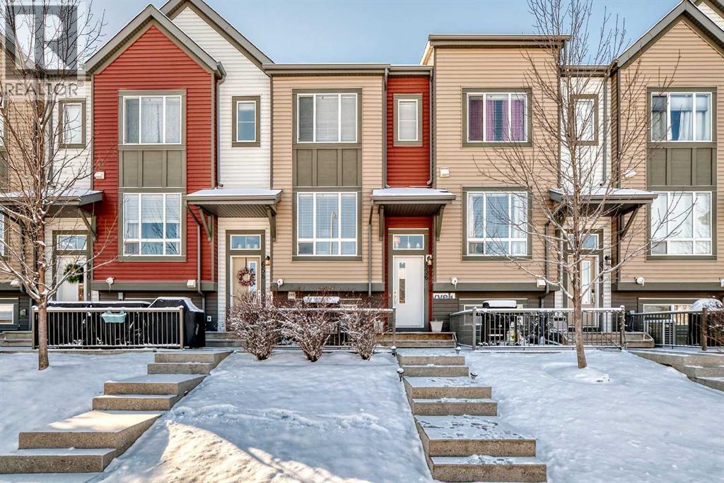 656 Copperpond Boulevard Se, Calgary, AB - Outdoor With Facade