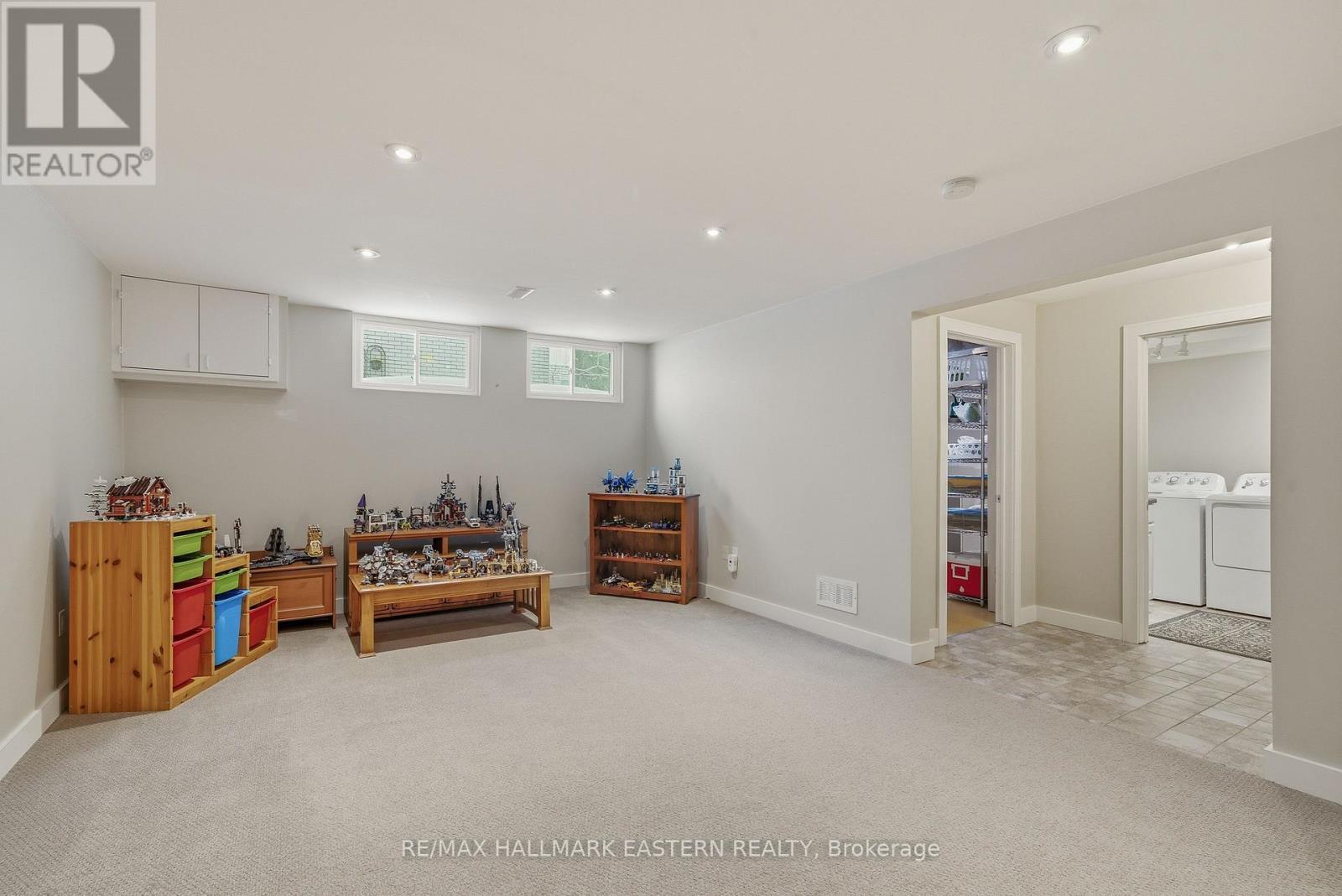 Large finished lower rec room - 1601 Rocklands Road, Peterborough (Monaghan Ward 2), ON - Indoor