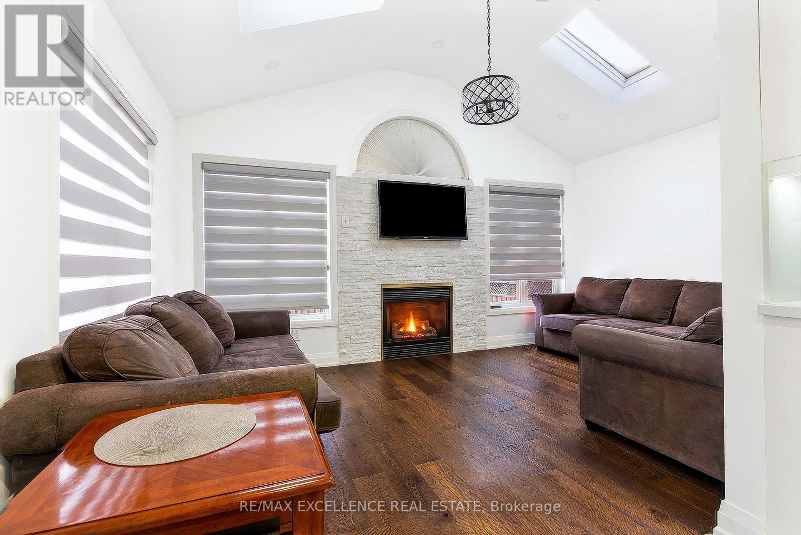 159 Cordgrass Crescent, Brampton, ON - Indoor Photo Showing Living Room With Fireplace