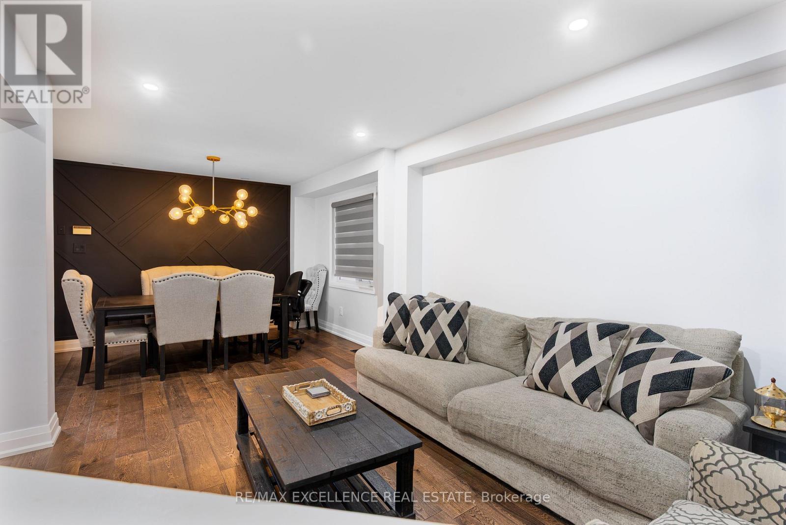 159 Cordgrass Crescent, Brampton, ON - Indoor Photo Showing Living Room