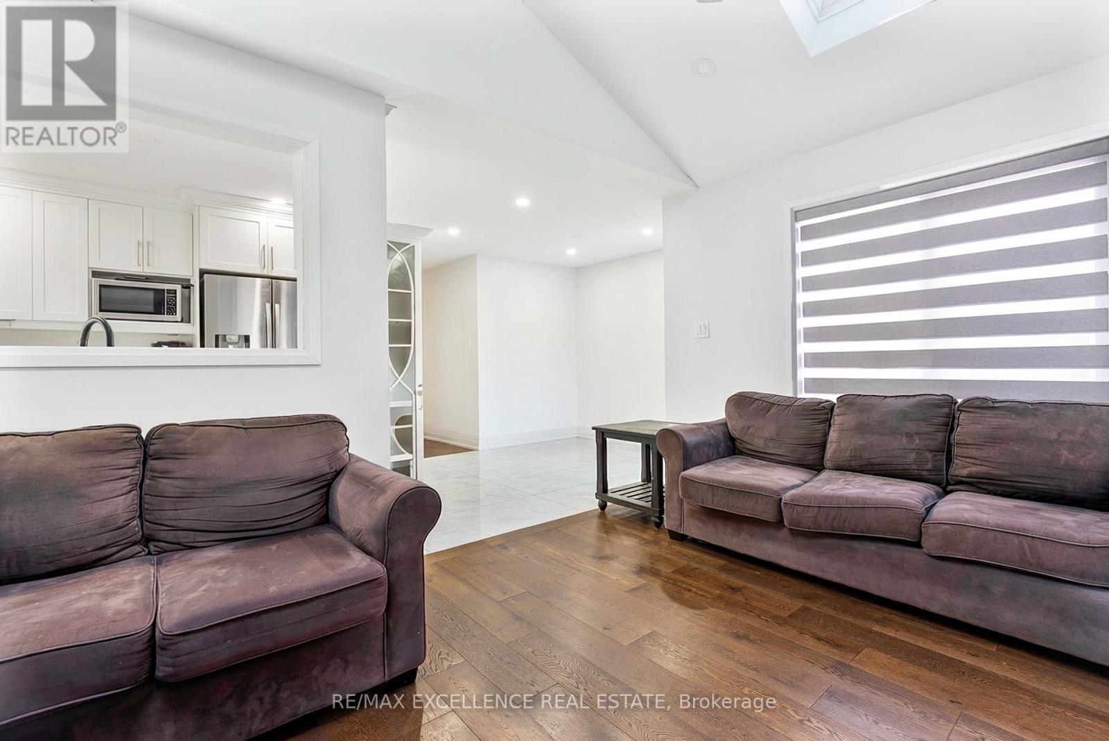 159 Cordgrass Crescent, Brampton, ON - Indoor Photo Showing Living Room