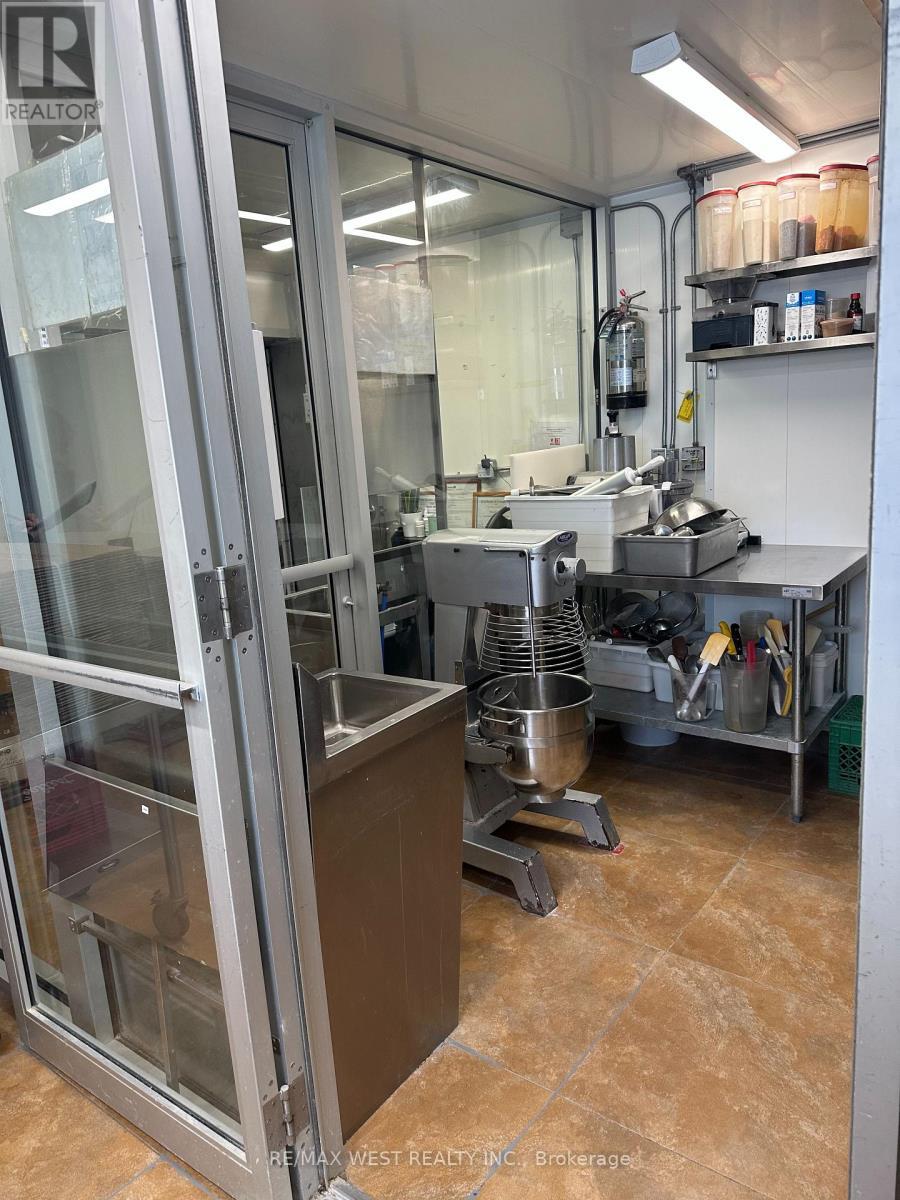 291 Silverthorn Avenue, Toronto, ON