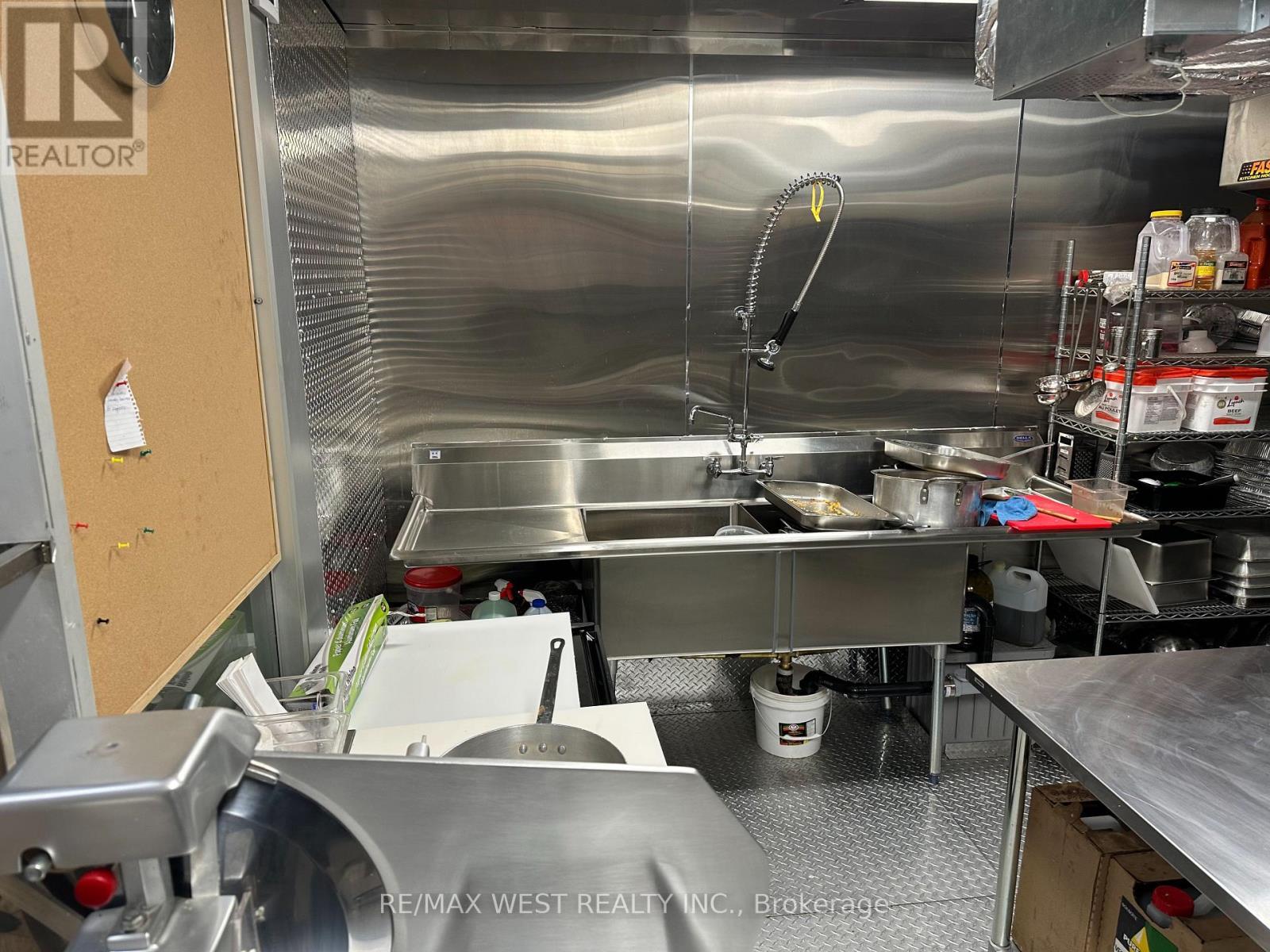 291 Silverthorn Avenue, Toronto, ON