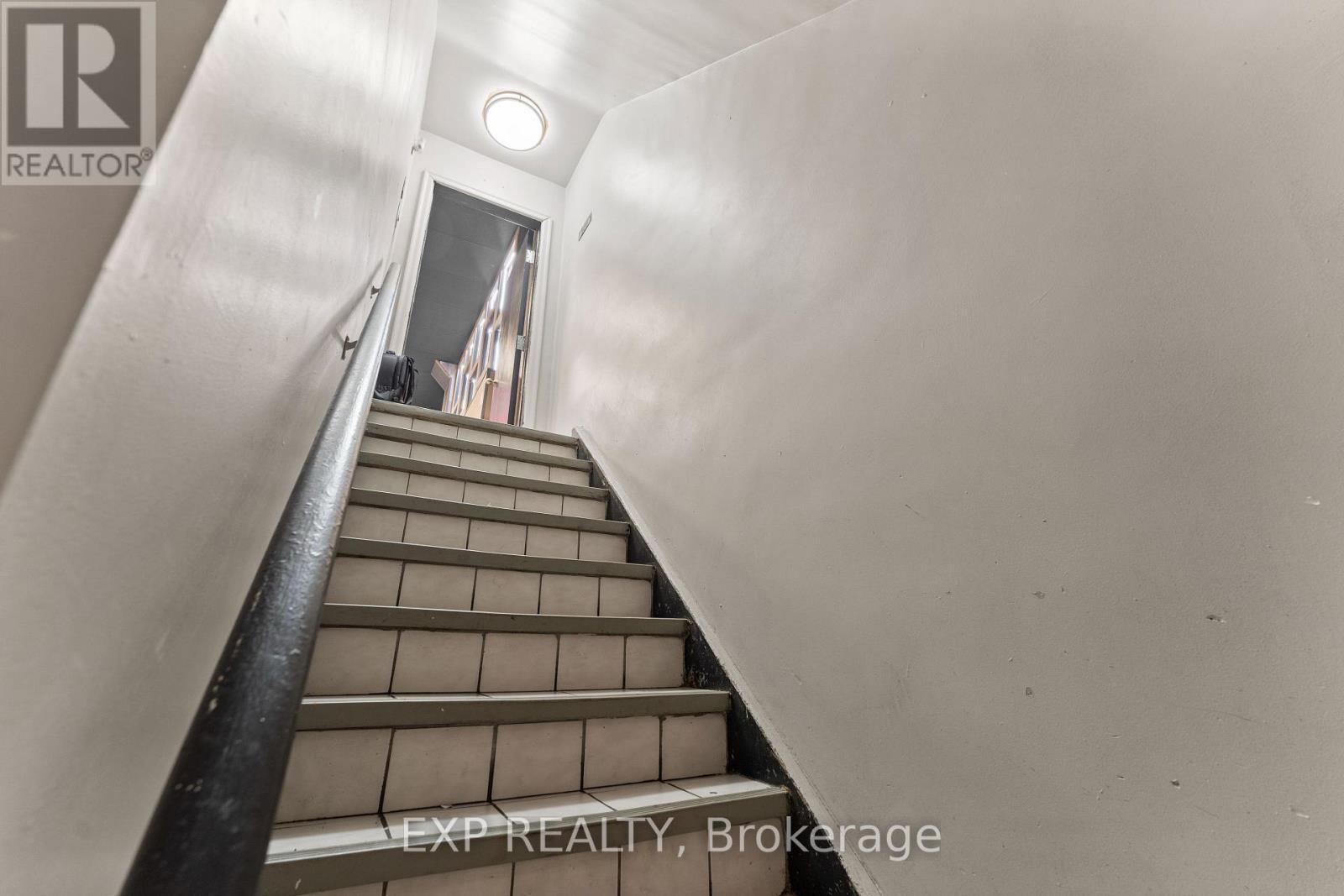 977 O'Connor Drive N, Toronto, ON