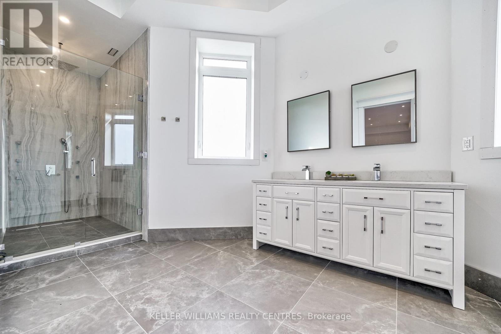 6196 Ravenshoe Road, Georgina, ON - Indoor Photo Showing Bathroom